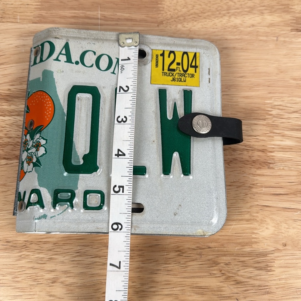 Unique little Earth recycled License Plate CD wallet - Picture 10 of 12